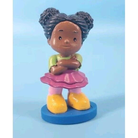 Koby Sprout Figure Girl Tessa Standing Appx  2.5" Plastic Yellow Shoes - Picture 7 of 8